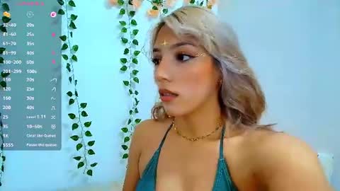petite_blossom4 online show from July 20, 1:09 am