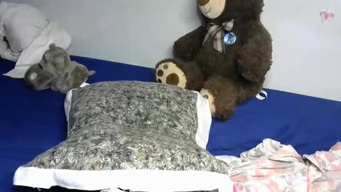 Snapshot of petite_byb chatting on September 27, 10:31 am petite_byb online show from September 27, 10:31 am