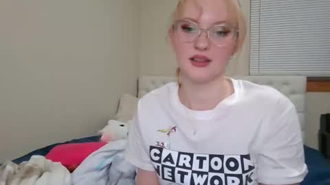 Little cupcake online show from February 21, 3:12 am