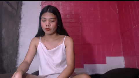 Snapshot of petite_jzee chatting on January 7, 7:59 pm jzee online show from January 7, 7:59 pm