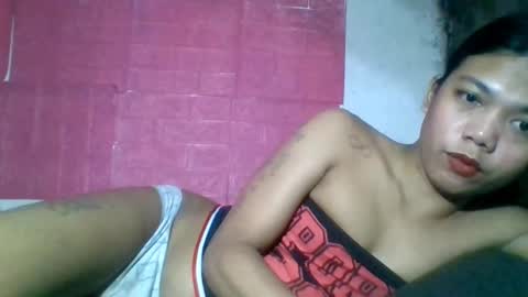 Snapshot of petite_jzee chatting on September 15, 4:40 pm jzee online show from September 15, 4:40 pm