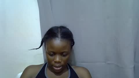 petite_melan online show from September 19, 9:48 pm