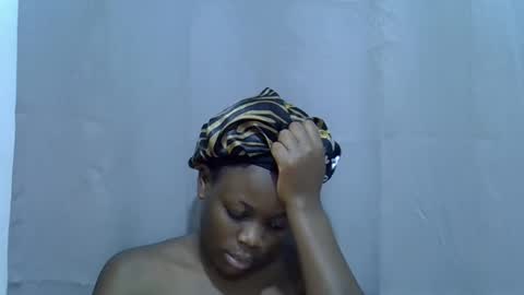 petite_melan online show from September 29, 2:00 pm