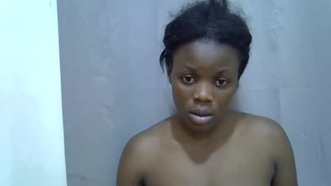 petite_melan online show from October 3, 10:29 pm