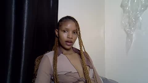 Snapshot of petite_melinda chatting on July 26, 9:21 pm petite_melinda online show from July 26, 9:21 pm