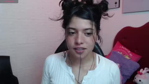 Snapshot of petite_melodyy chatting on March 10, 2:22 pm Melody online show from March 10, 2:22 pm