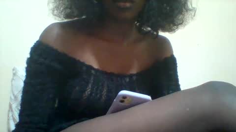 petite_princes online show from September 8, 9:36 pm