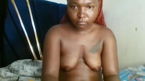 petite_shan online show from March 14, 5:46 am