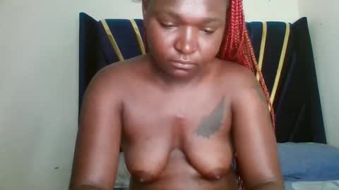 petite_shan online show from March 24, 3:44 am