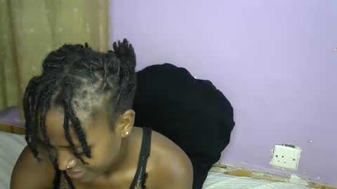 Snapshot of petite_star2 chatting on November 3, 9:48 pm petite_star2 online show from November 3, 9:48 pm