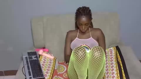 Tanya online show from December 7, 9:00 pm