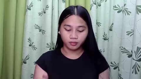 Snapshot of petite_trish chatting on January 30, 6:03 am trish online show from January 30, 6:03 am