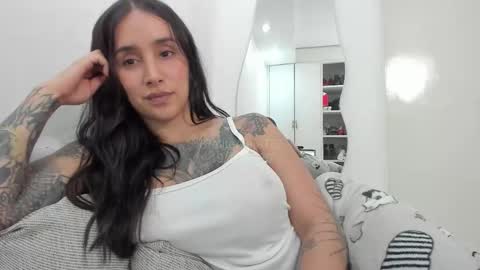 PetiteAlejaTs online show from October 20, 10:10 pm