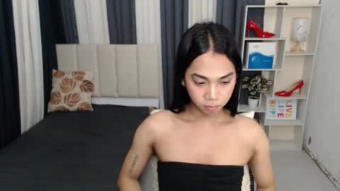 Yukie online show from November 25, 5:40 am