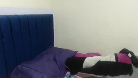 Snapshot of petitebeautyy chatting on May 29, 7:34 pm petitebeautyy online show from May 29, 7:34 pm