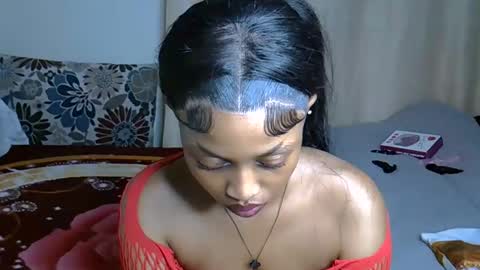 Snapshot of petitecaramell chatting on November 6, 11:04 pm Caramel online show from November 6, 11:04 pm