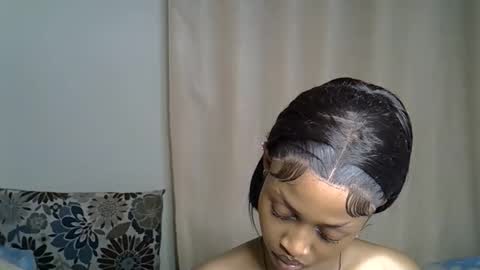 Snapshot of petitecaramell chatting on November 9, 4:38 pm Caramel online show from November 9, 4:38 pm