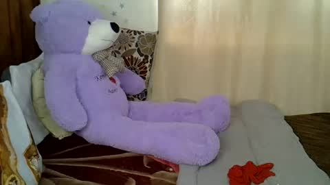 Snapshot of petitecaramell chatting on November 30, 1:26 pm Caramel online show from November 30, 1:26 pm