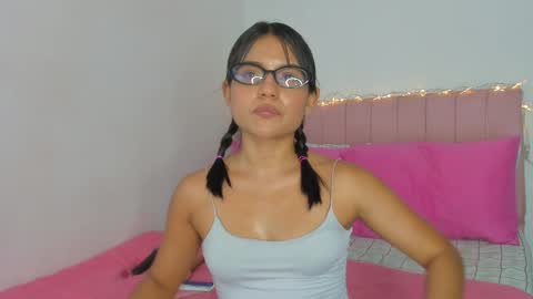 Danna  online show from December 22, 11:52 pm