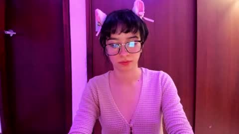 Lunna online show from March 3, 12:48 am