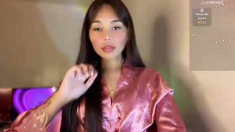 Snapshot of petitegirlx69 chatting on May 26, 5:42 pm miss lisa online show from May 26, 5:42 pm