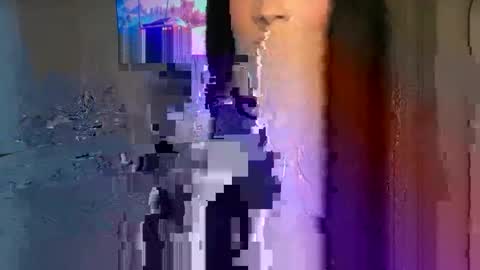 Snapshot of petiteprincess659846 chatting on June 10, 12:44 am PetitePrincess online show from June 10, 12:44 am