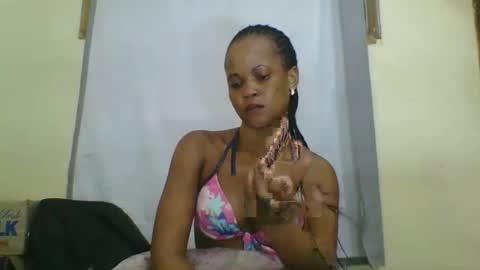 petitesmiley online show from September 17, 6:53 pm