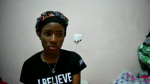 petitetasha online show from September 12, 8:14 am