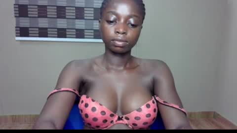 Snapshot of petitexxebony chatting on May 27, 5:10 pm petitexxebony online show from May 27, 5:10 pm