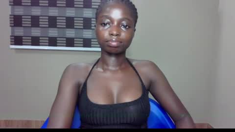Snapshot of petitexxebony chatting on May 29, 7:56 pm petitexxebony online show from May 29, 7:56 pm