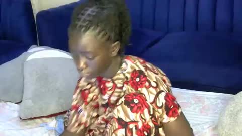 petitte_gyaal online show from October 29, 2:58 am