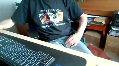 petitwilly online show from June 15, 9:00 am