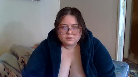 Snapshot of petmykitty chatting on September 15, 6:30 pm The Aspie Kitty twitterthishunonfire online show from September 15, 6:30 pm