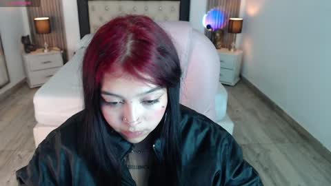 Pettit Courtny online show from January 9, 9:59 am
