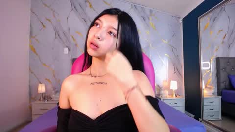 Pettit Courtny online show from March 1, 7:37 pm