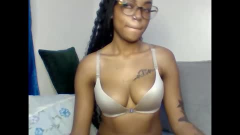 Arielle online show from October 2, 11:23 pm