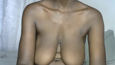 pettite_cora1 online show from November 11, 5:35 pm