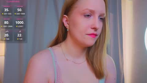 Snapshot of petulagambee chatting on March 16, 3:34 am Kate online show from March 16, 3:34 am