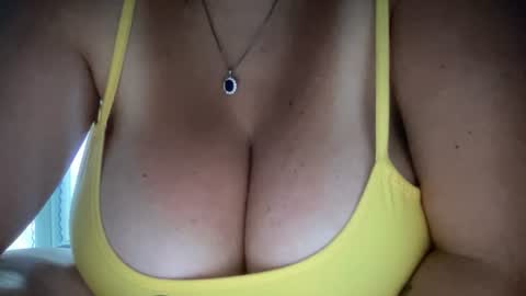 peular online show from June 30, 4:52 pm