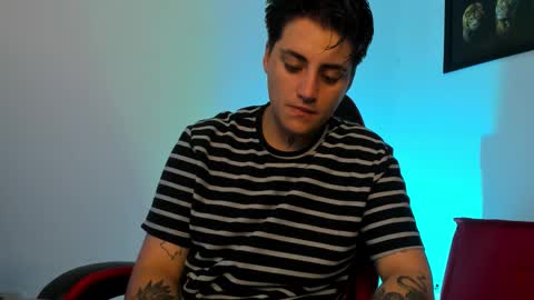 peytonbox online show from October 15, 11:32 am