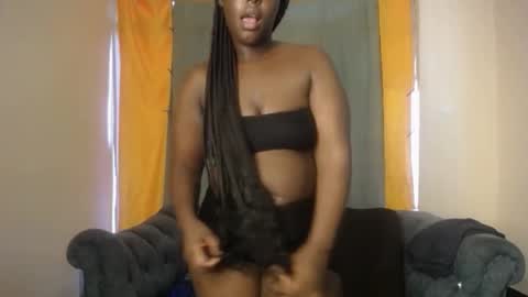 Snapshot of phaeey_savage chatting on March 27, 8:26 am Pheey online show from March 27, 8:26 am