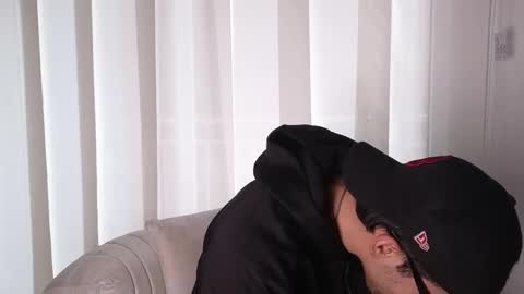 Snapshot of phantom_bigger1 chatting on September 26, 12:42 pm phantom_bigger1 online show from September 26, 12:42 pm