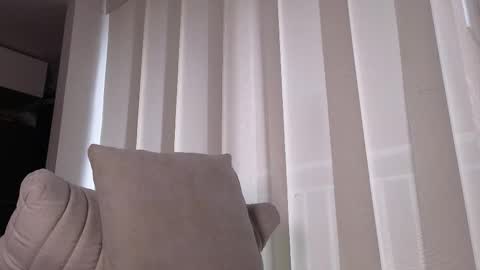 Snapshot of phantom_bigger1 chatting on September 29, 1:05 pm phantom_bigger1 online show from September 29, 1:05 pm