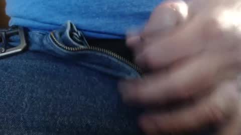 Snapshot of pharm69169 chatting on April 8, 10:32 pm pharm69169 online show from April 8, 10:32 pm