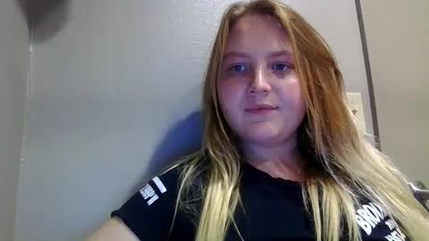 PhatAssBlond online show from December 8, 12:29 am