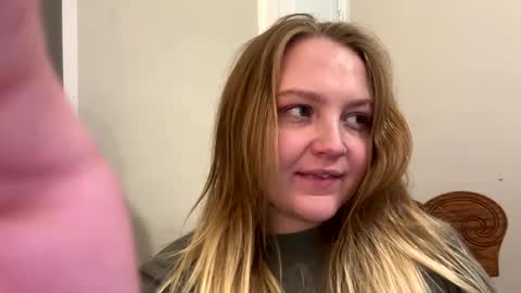 PhatAssBlond online show from January 6, 9:32 pm