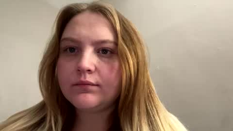 PhatAssBlond online show from January 8, 3:50 pm