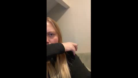 PhatAssBlond online show from January 11, 9:25 pm