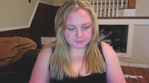 PhatAssBlond online show from February 11, 6:24 pm