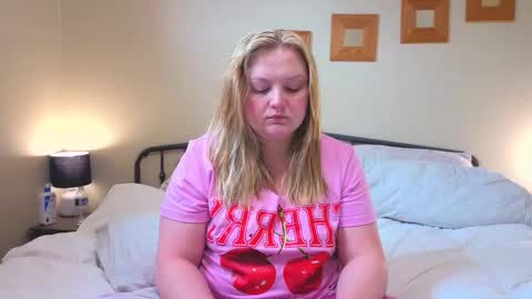 PhatAssBlond online show from February 23, 5:21 pm